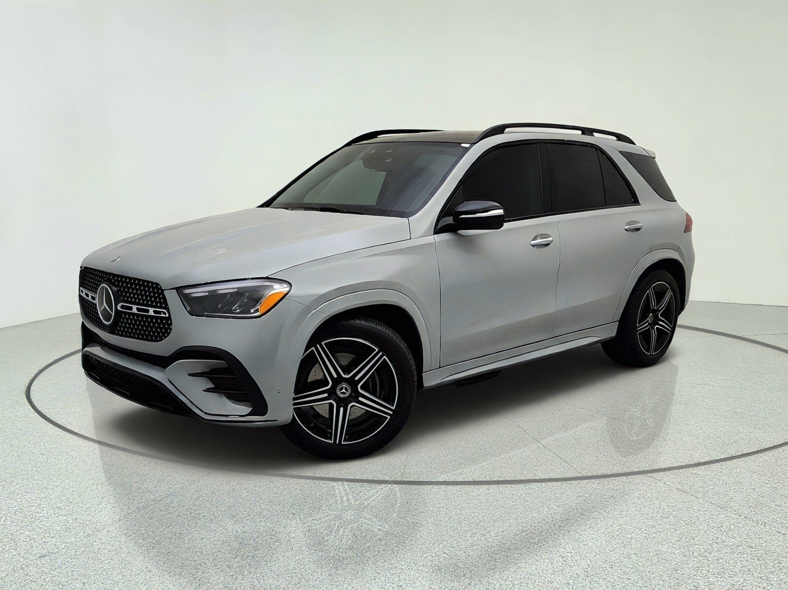 Certified 2025 Mercedes-Benz GLE 350 4MATIC w/ AMG Line Exterior image 1