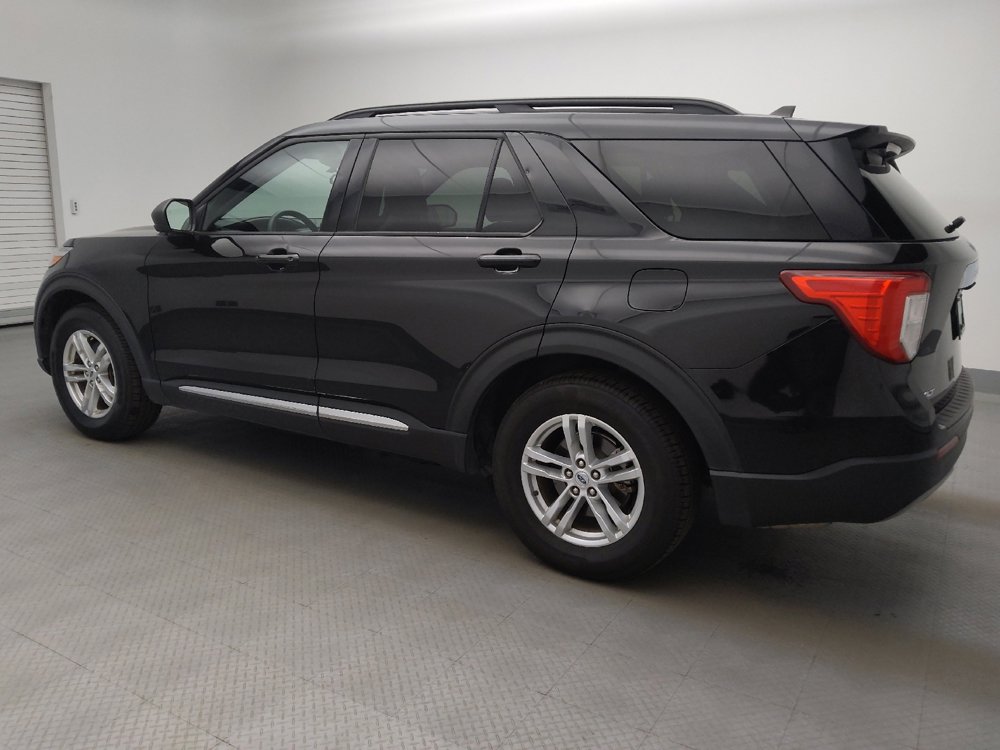 Used 2023 Ford Explorer XLT w/ Equipment Group 202A image 3