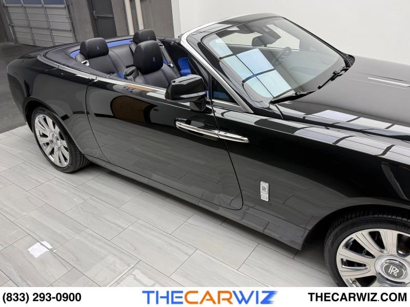 Used 2019 Rolls-Royce Dawn image 25