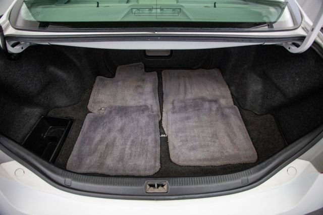 Used 2011 Toyota Camry XLE w/ XLE Extra-Value Pkg #2 image 40