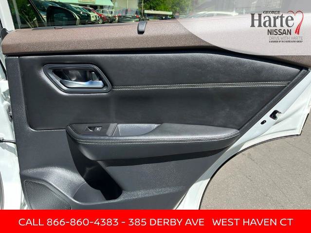 Certified 2023 Nissan Rogue SV w/ SV Premium B Package AWD/4WD image 19