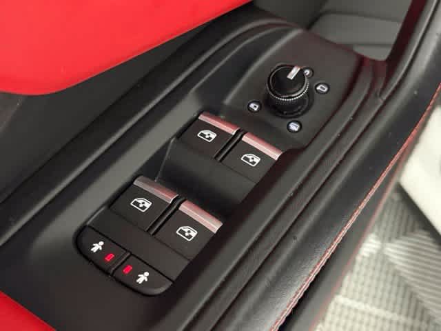 Used 2020 Lamborghini Urus AWD/4WD image 25