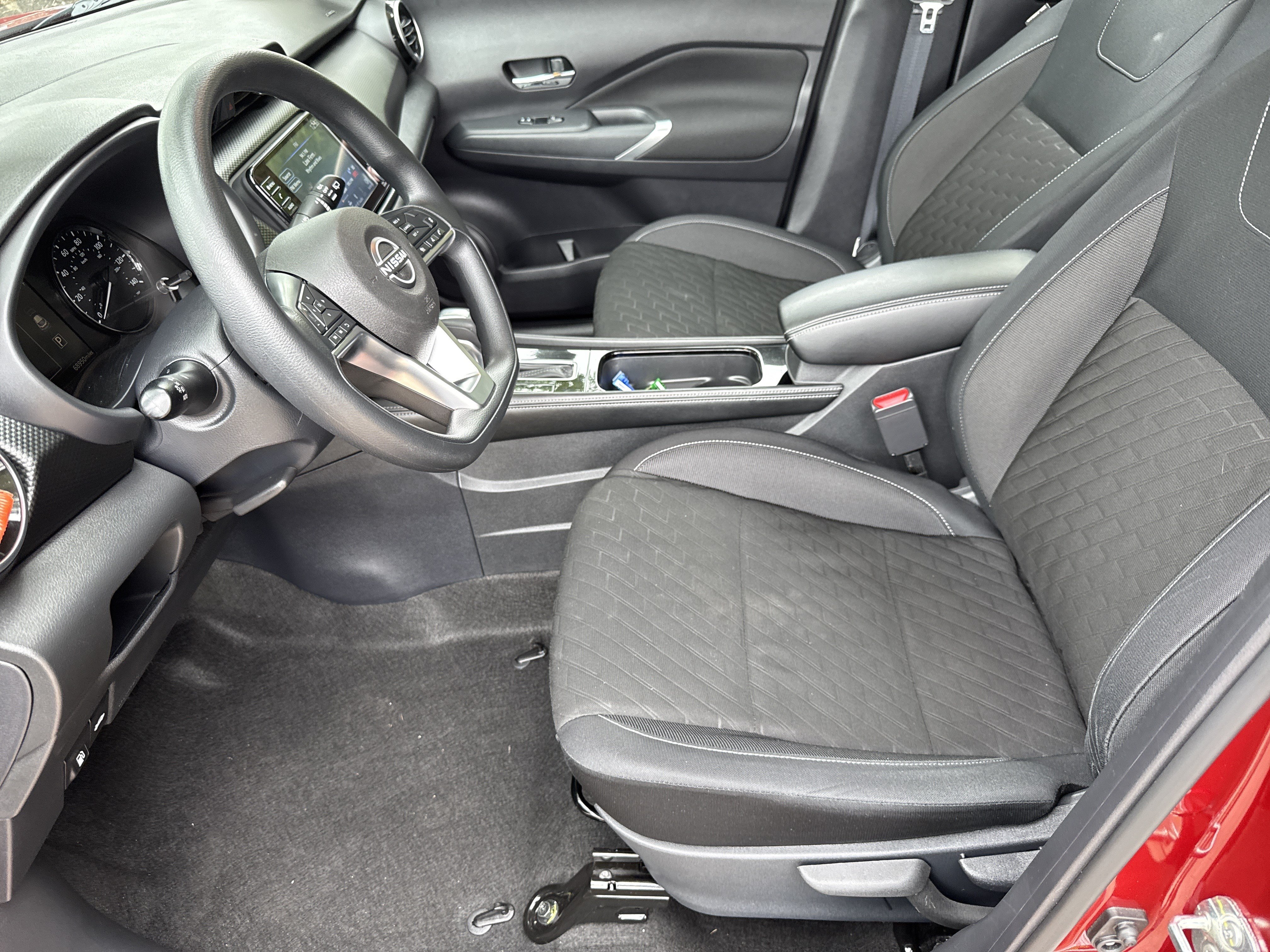 Used 2023 Nissan Kicks SV FWD image 9