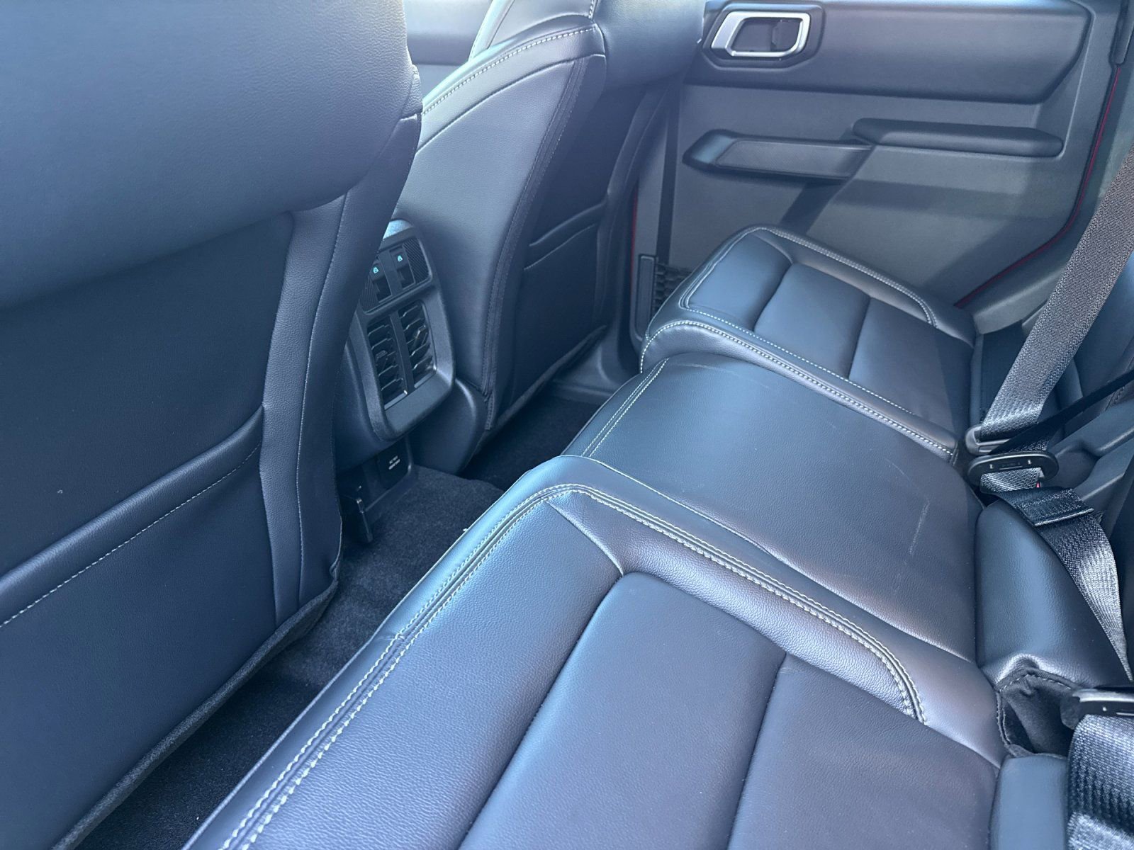 New 2026 Ford Bronco Outer Banks w/ Sasquatch Package image 12