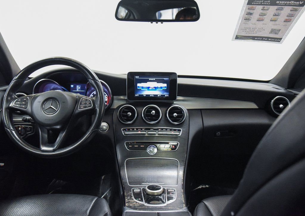Used 2018 Mercedes-Benz C 300 4MATIC Sedan image 27