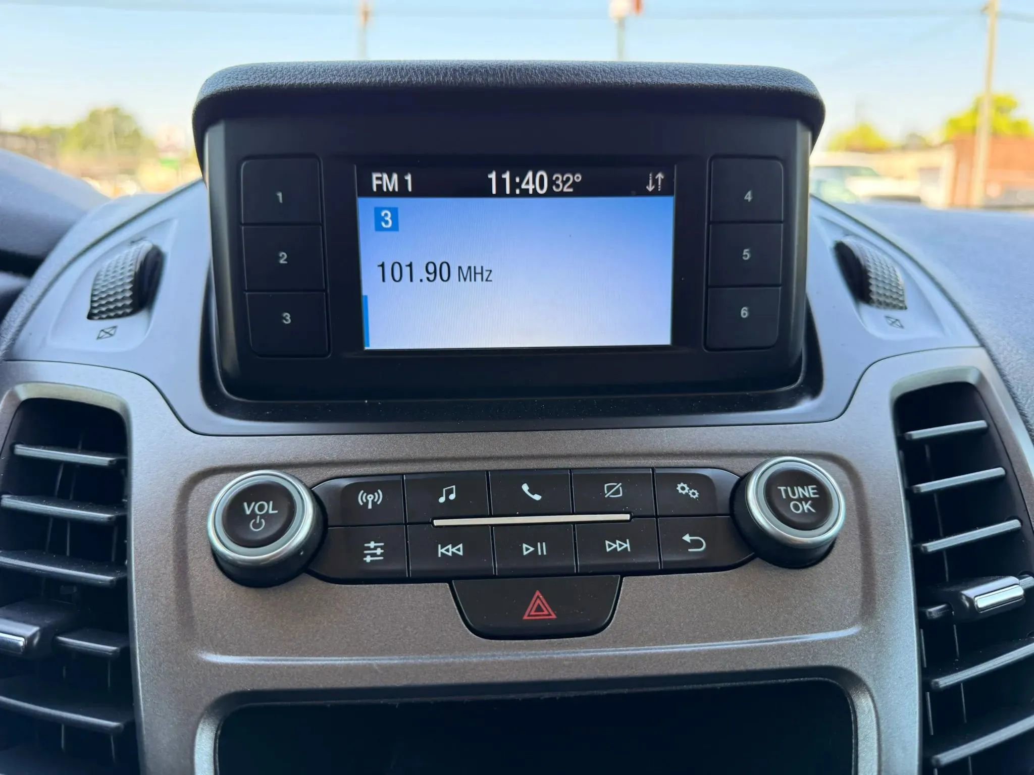 Used 2020 Ford Transit Connect XL FWD image 20