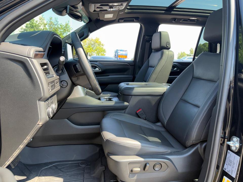 Certified 2023 Chevrolet Tahoe Z71 w/ Luxury Package AWD/4WD image 30