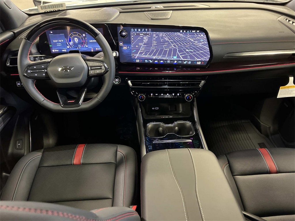 New 2026 Chevrolet Traverse RS w/ LPO, Floor Liner Package image 3