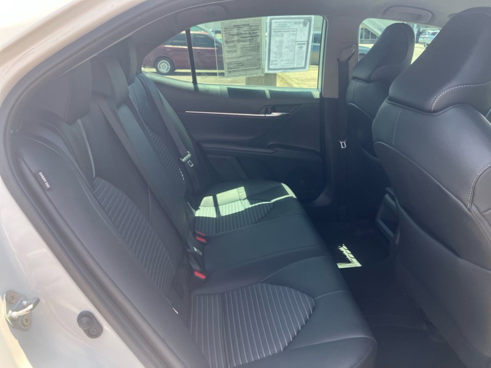 Used 2024 Toyota Camry SE FWD image 33