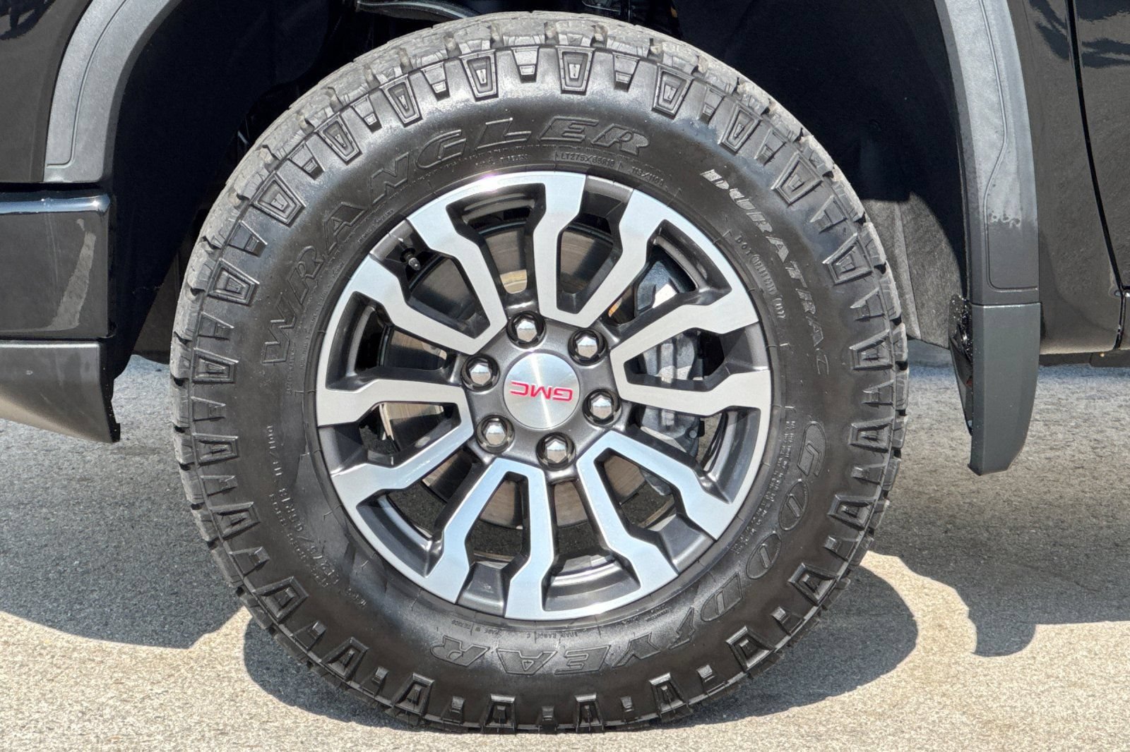 Certified 2023 GMC Sierra 1500 AT4 w/ AT4 Preferred Package AWD/4WD image 36
