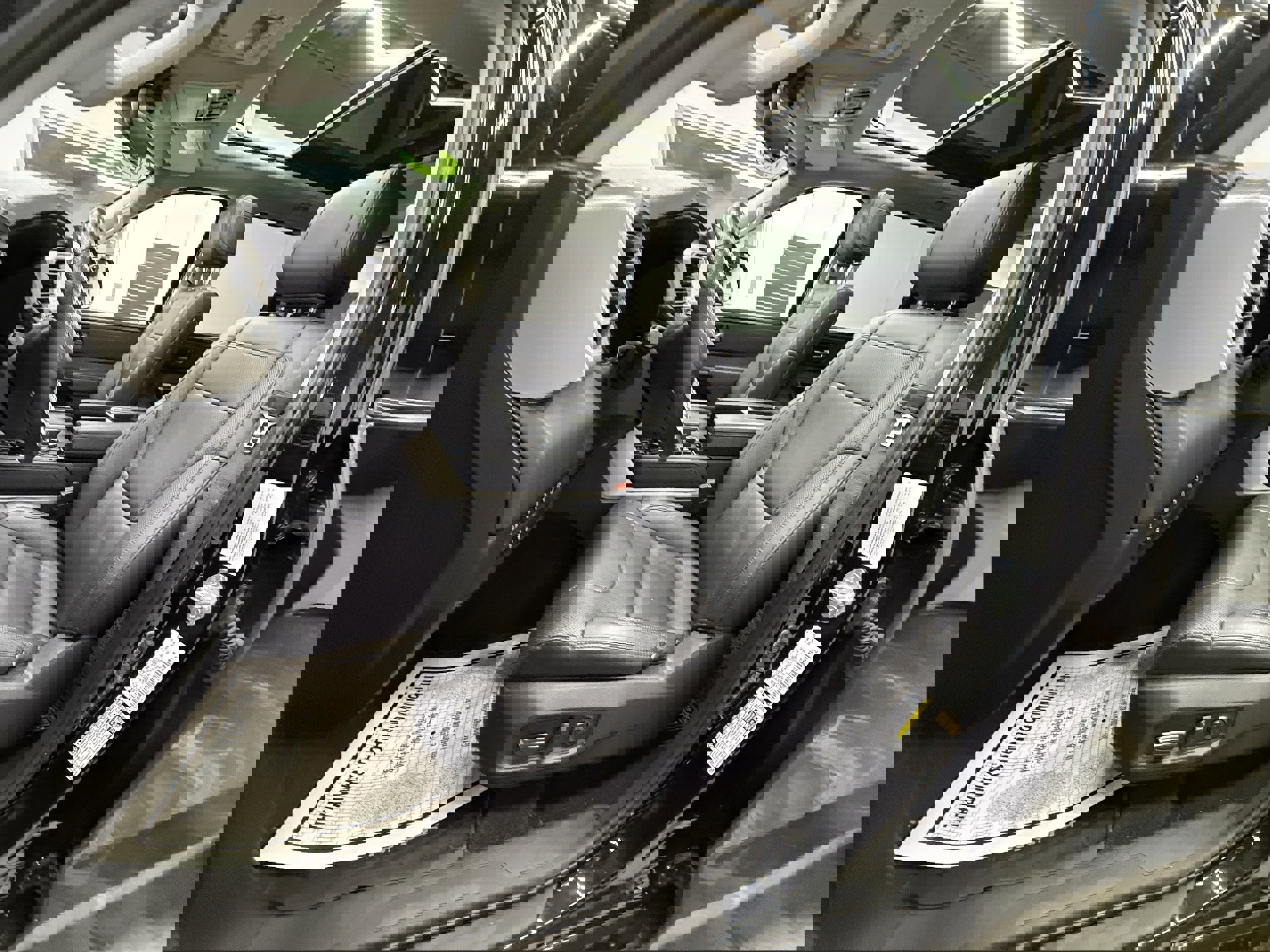 Used 2022 Toyota Tundra Limited image 13