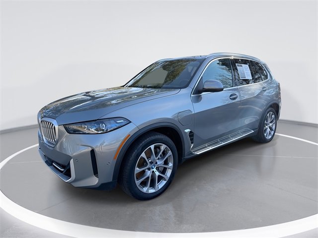 Used 2025 BMW X5 xDrive50e image 1