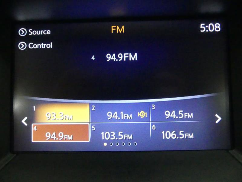 Used 2019 Nissan Pathfinder SV image 10