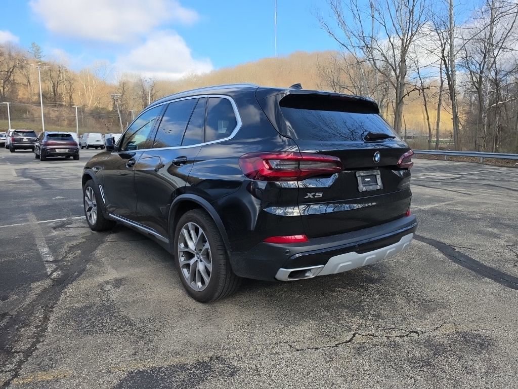 Used 2022 BMW X5 xDrive40i w/ Premium Package AWD/4WD image 14