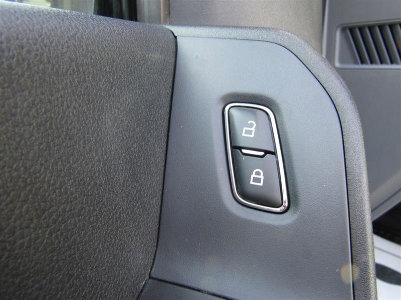 Used 2023 Ford F250 XL w/ Snow Plow Prep Package image 10