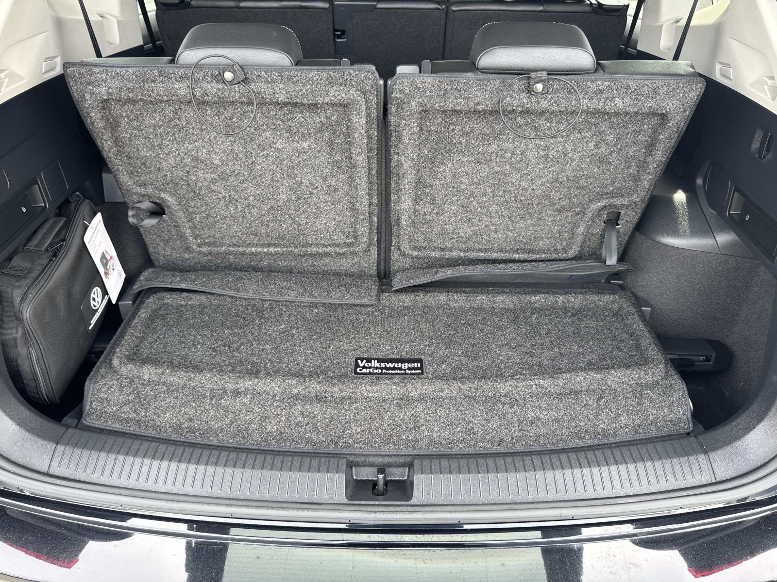 Certified 2023 Volkswagen Tiguan SE w/ Panoramic Sunroof Package image 27