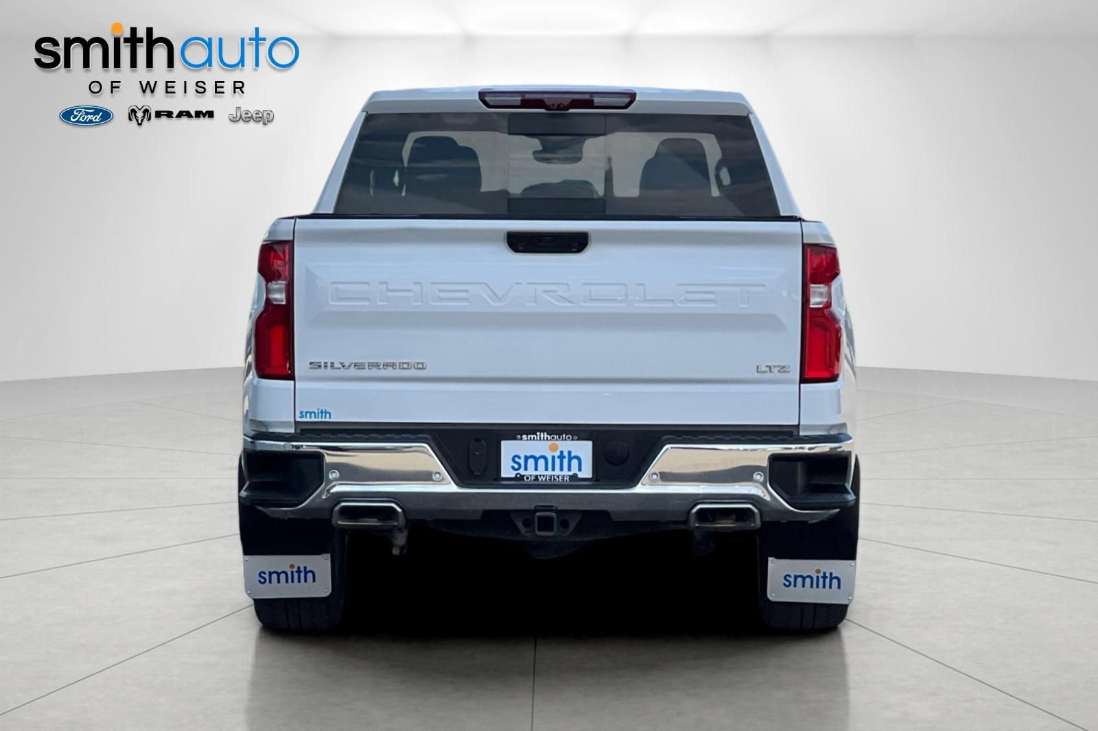 Used 2023 Chevrolet Silverado 1500 LTZ w/ Technology Package AWD/4WD image 5