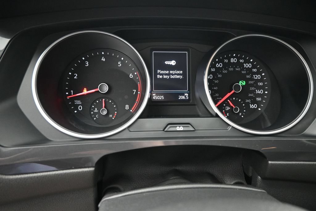 Used 2019 Volkswagen Tiguan SEL AWD/4WD image 7