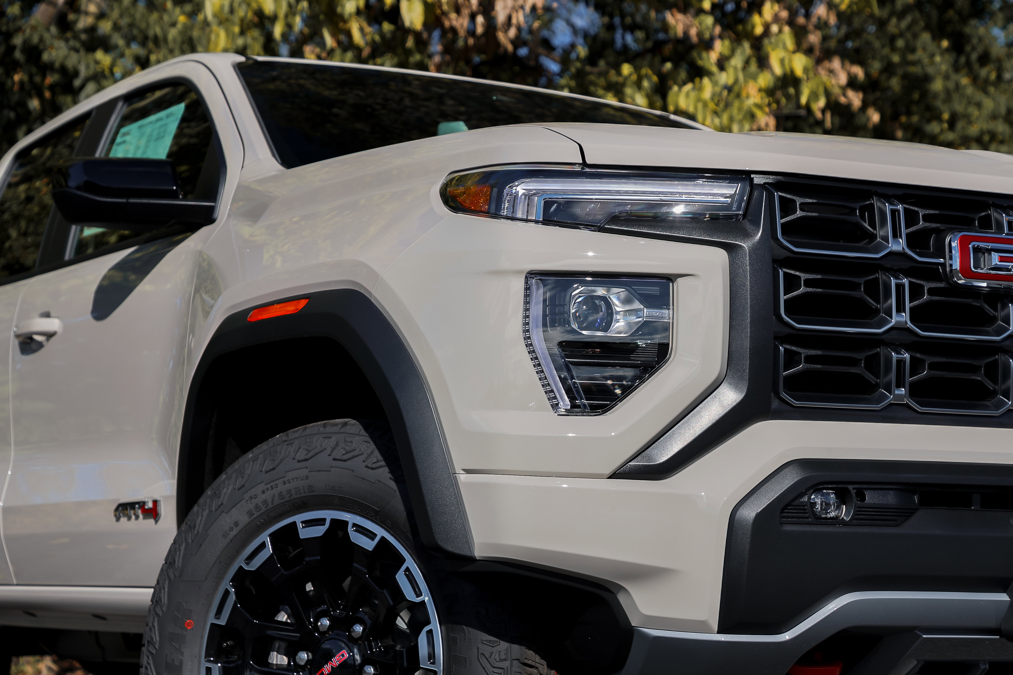 New 2026 GMC Canyon AT4 image 3