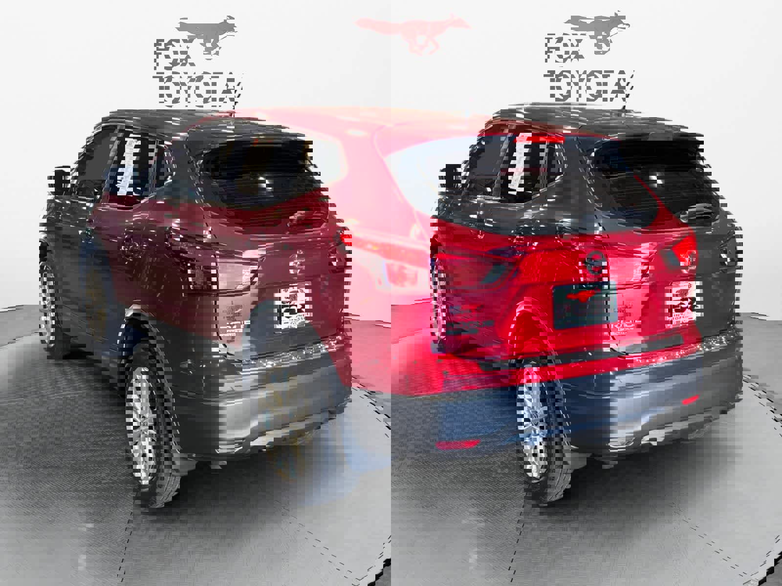 Used 2019 Nissan Rogue Sport S w/ Appearance Package image 3