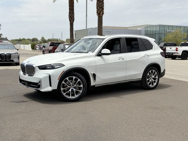 Certified 2024 BMW X5 xDrive40i AWD/4WD image 2