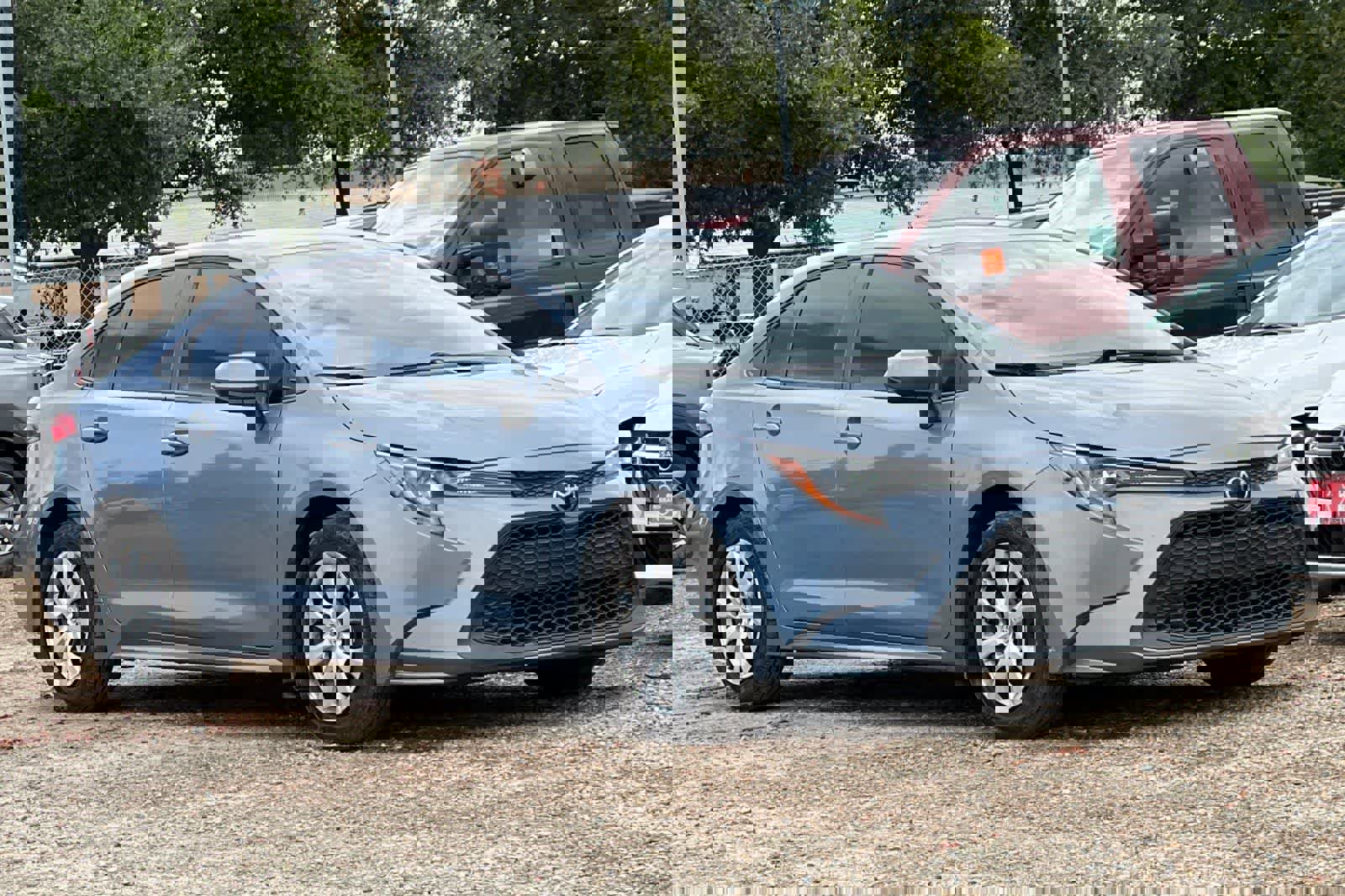 Used 2020 Toyota Corolla LE image 10