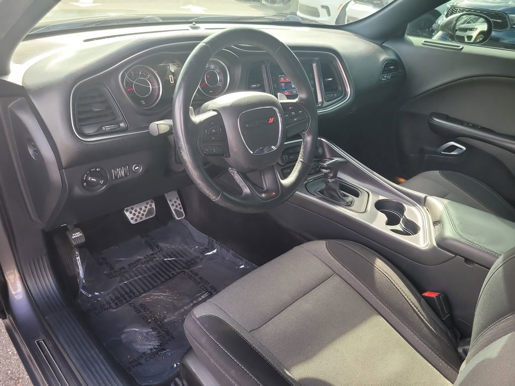 Used 2015 Dodge Challenger R/T w/ Quick Order Package 28B R/T RWD image 12