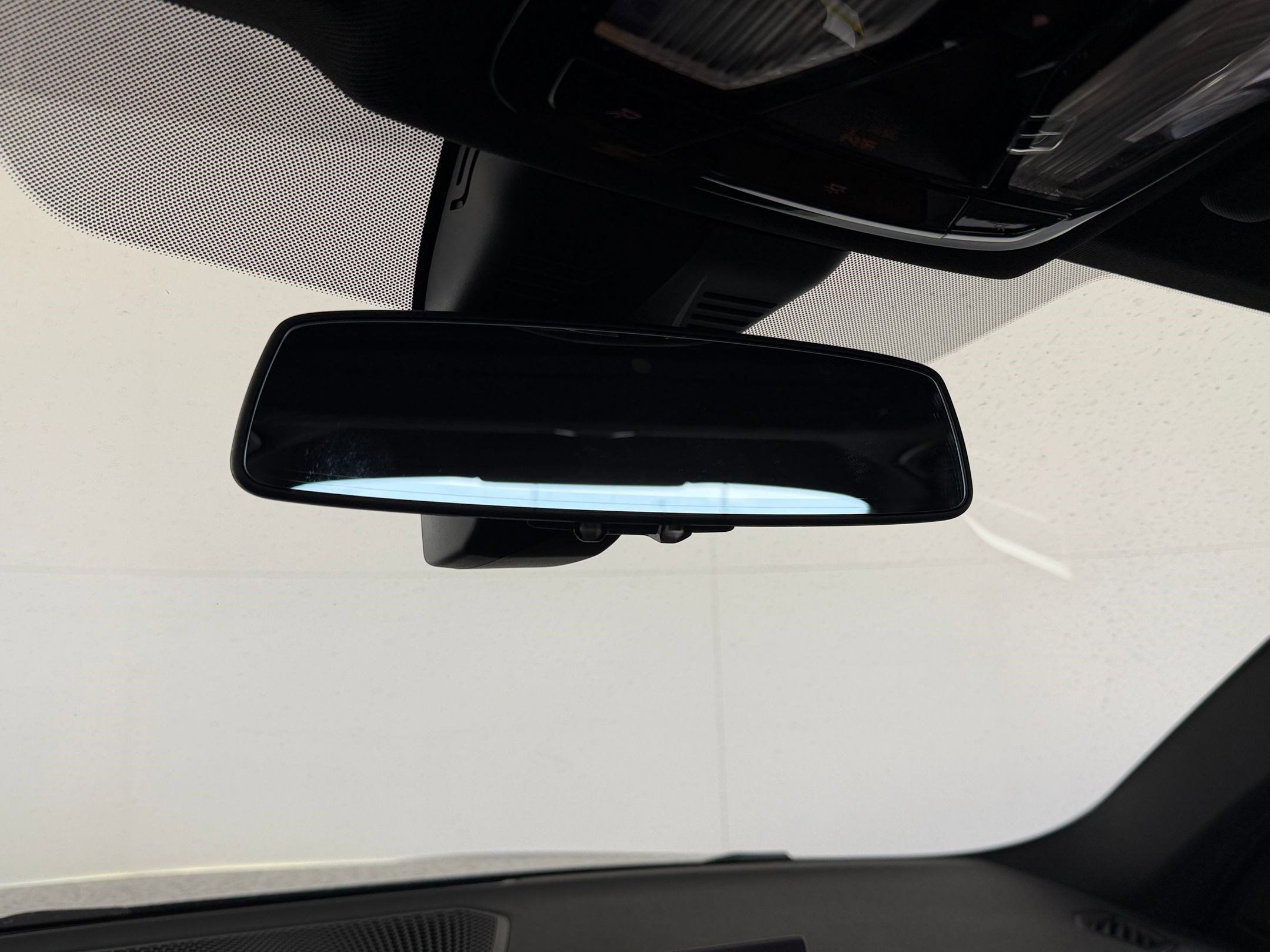 New 2026 BMW 330i Sedan w/ Premium Package image 18