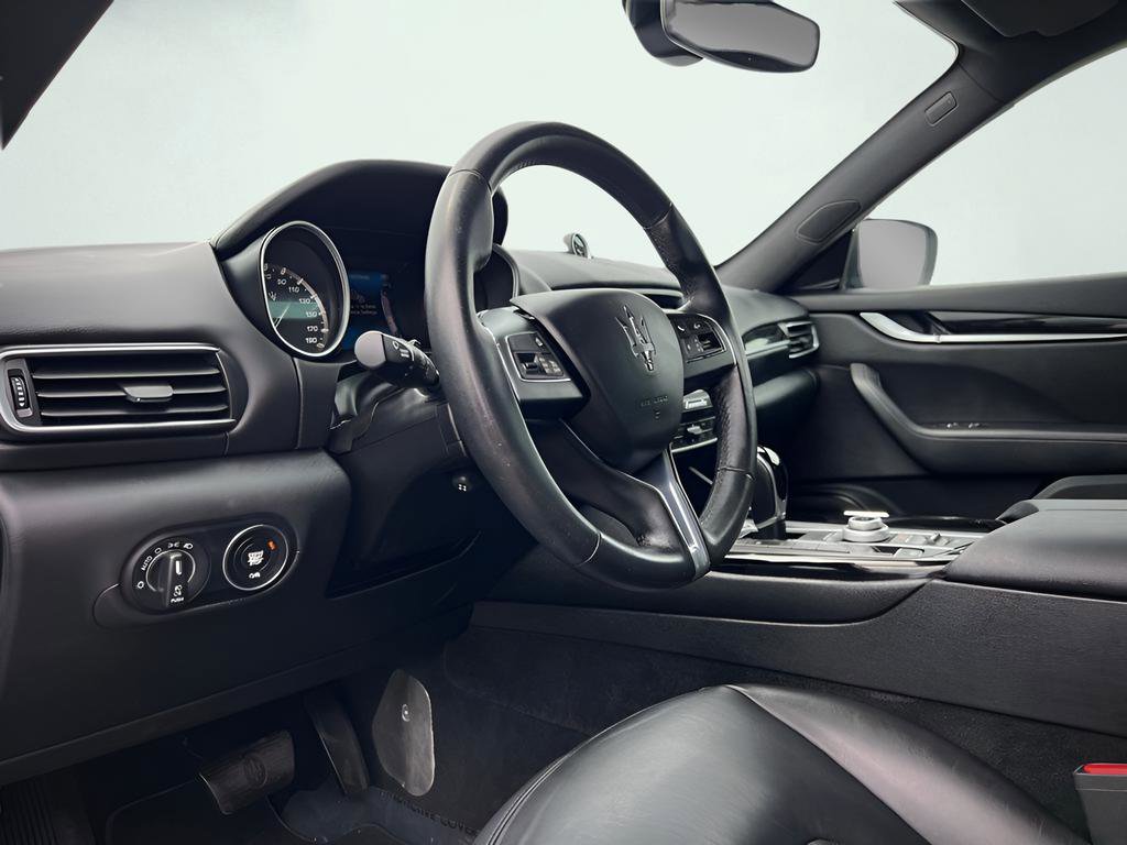 Used 2017 Maserati Levante image 62