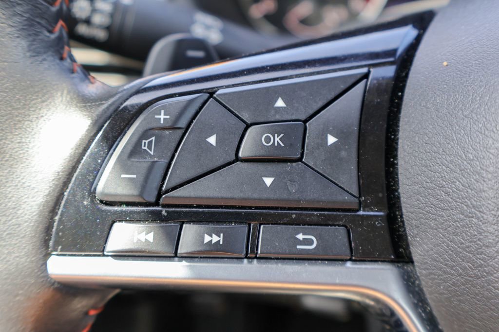 Used 2025 Nissan Altima 2.5 SR image 12