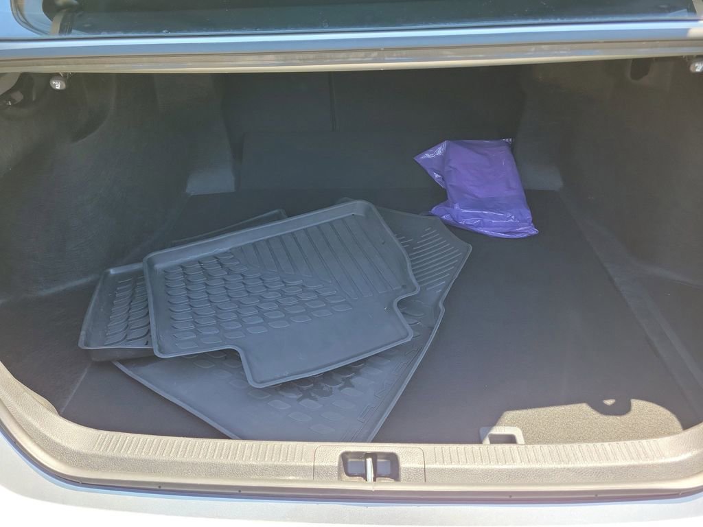 Used 2025 Toyota Camry LE FWD image 8