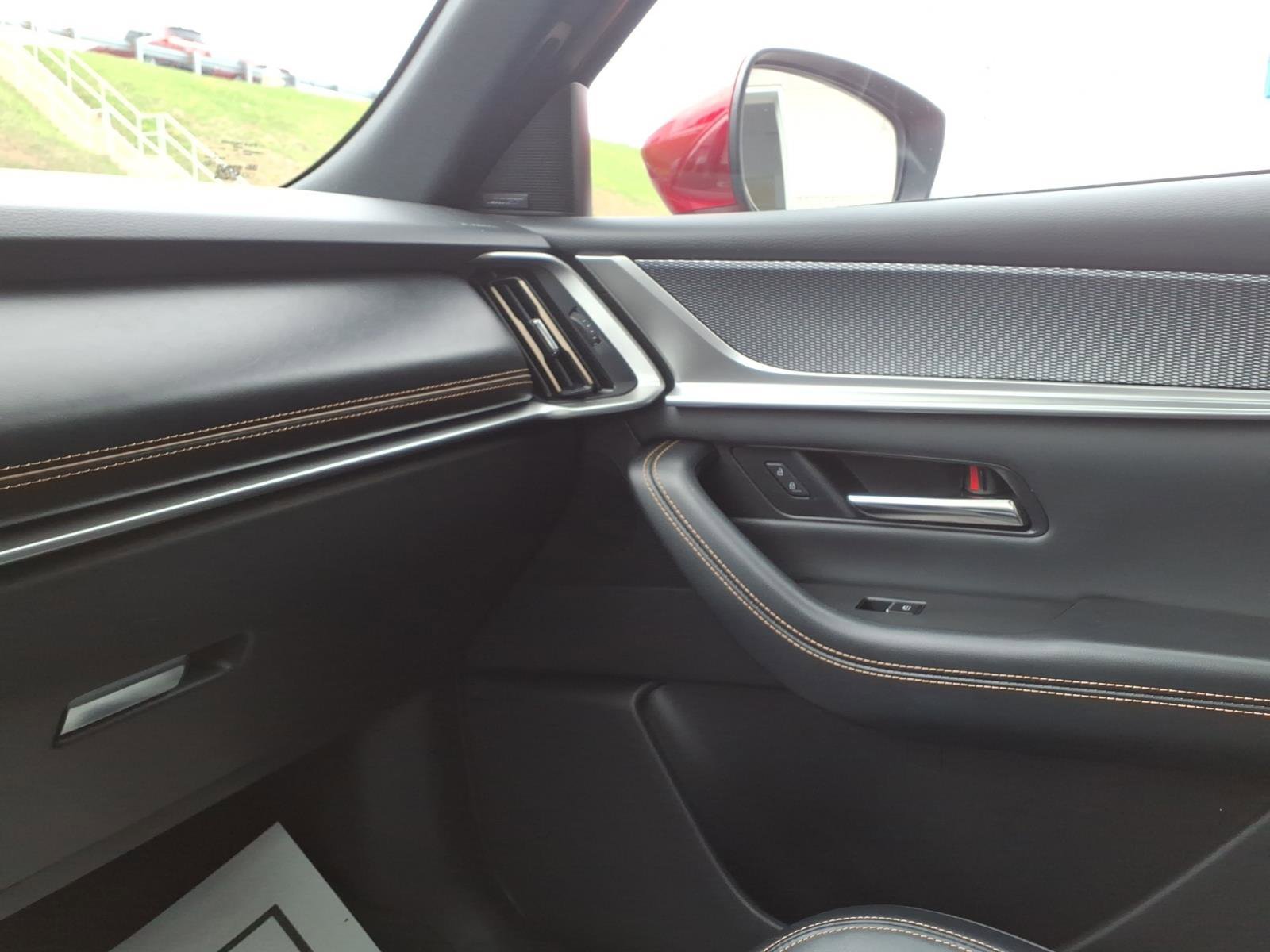 Used 2025 MAZDA CX-90 3.3 Turbo S w/ Premium Package image 33