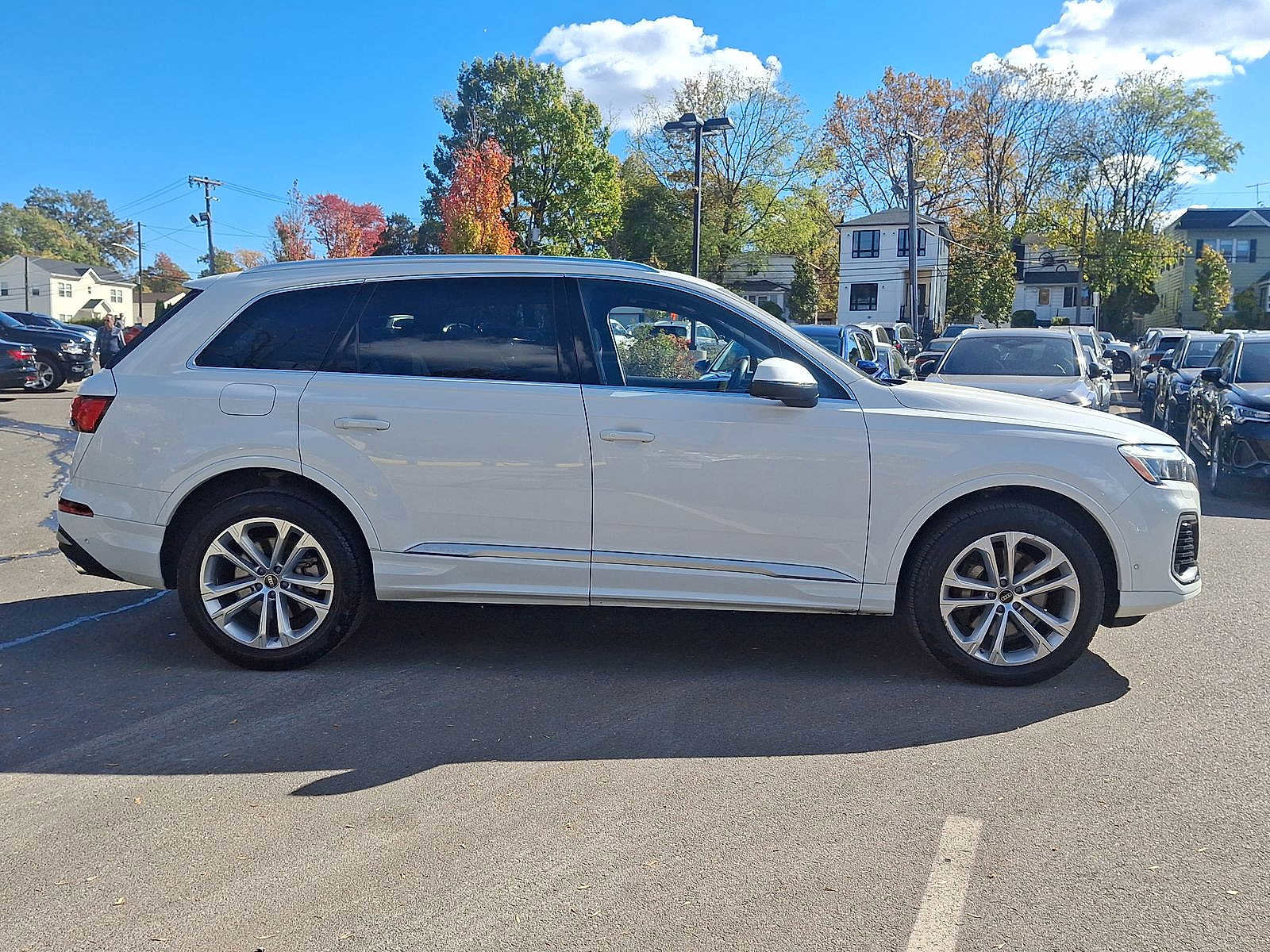 Certified 2025 Audi Q7 3.0T Premium Plus image 21