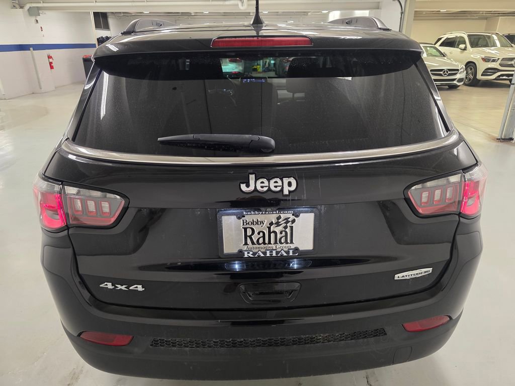 Used 2022 Jeep Compass Latitude image 4