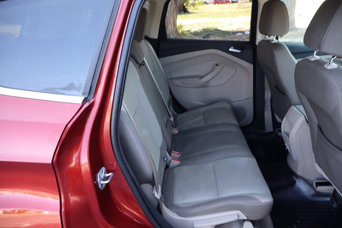 Used 2016 Ford Escape SE FWD image 21