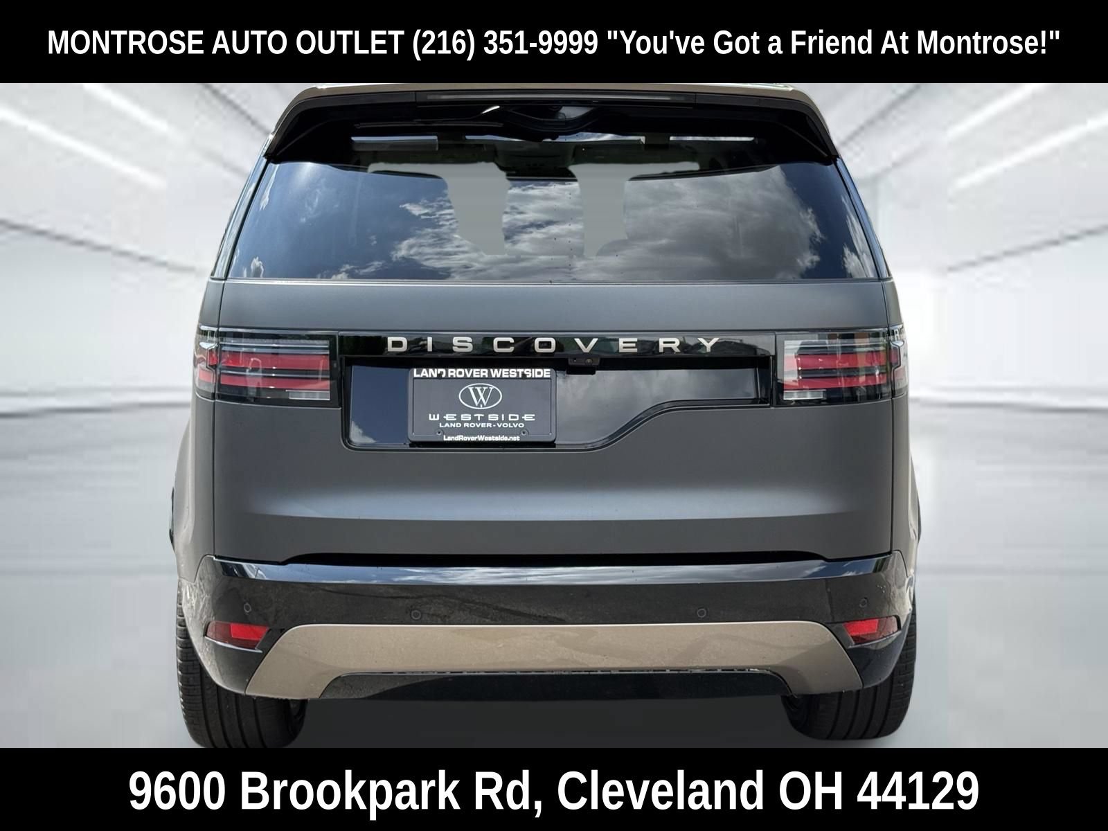 New 2026 Land Rover Discovery Limited Edition AWD/4WD image 4
