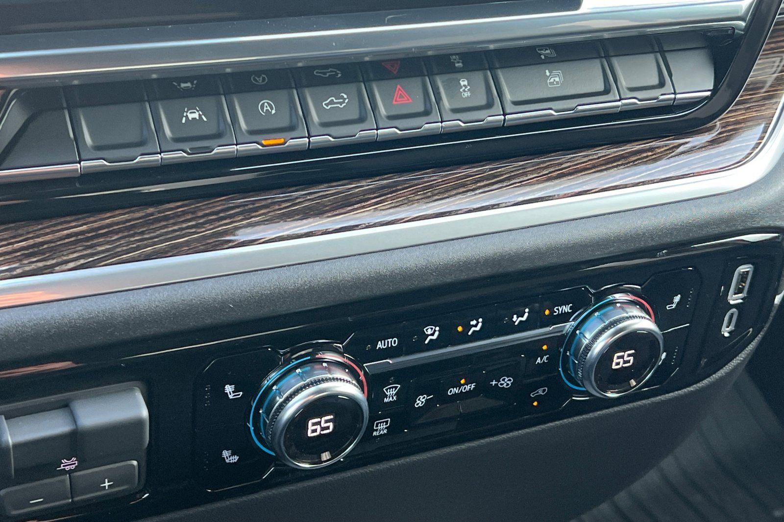 New 2026 GMC Sierra 1500 Elevation w/ Elevation Select Package image 19