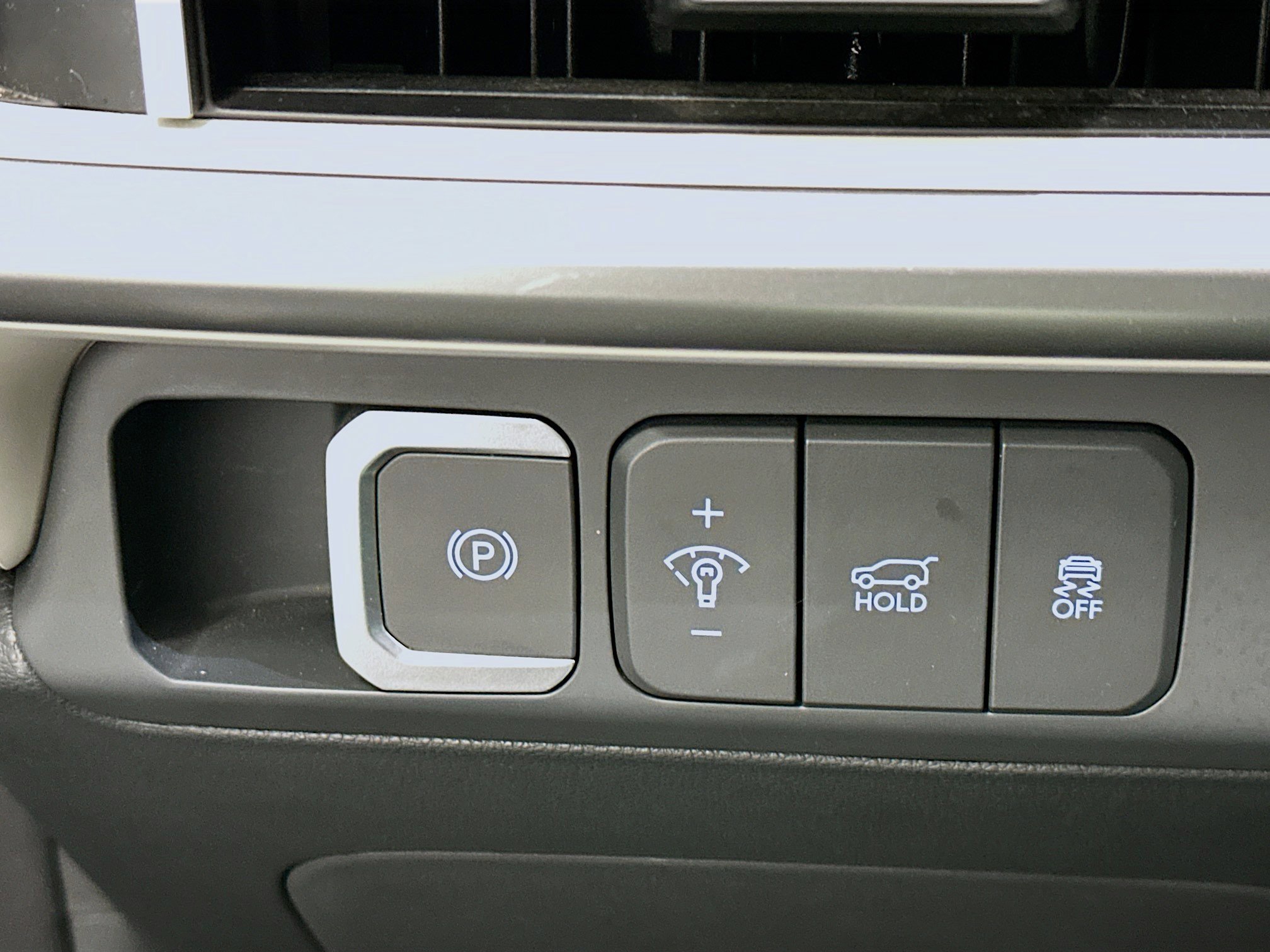 Used 2025 Hyundai Santa Fe SEL image 17