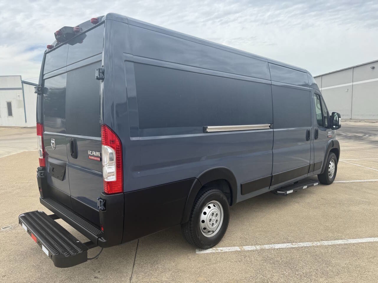 Used 2021 RAM ProMaster 3500 FWD image 5