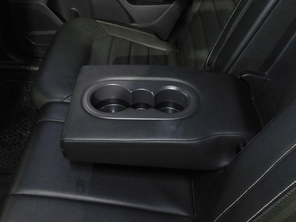 Used 2020 Volkswagen Atlas Cross Sport SEL Premium R-Line image 51