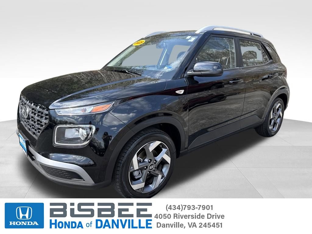 Used 2025 Hyundai Venue SEL image 1