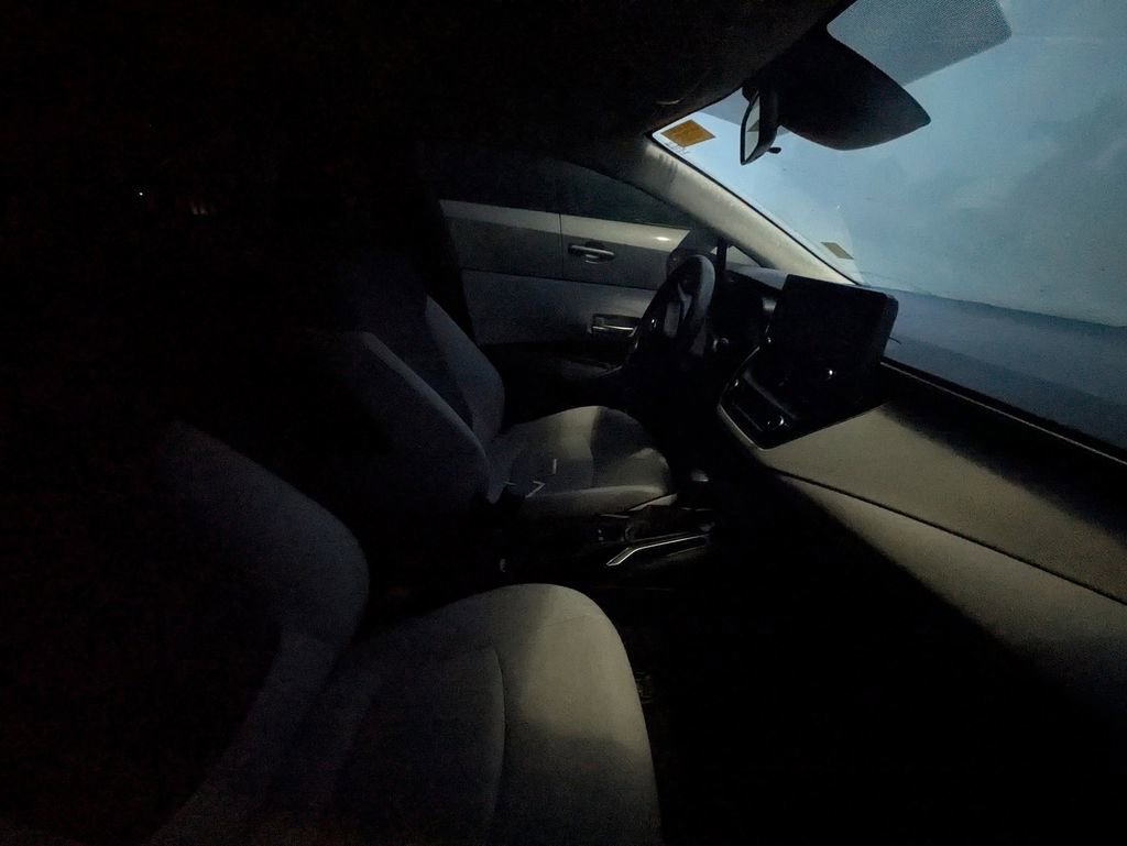 Used 2020 Toyota Corolla L image 9