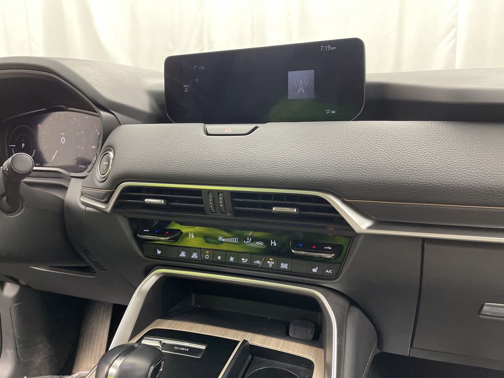 Used 2024 MAZDA CX-90 Plug-In Hybrid w/ Preferred image 18