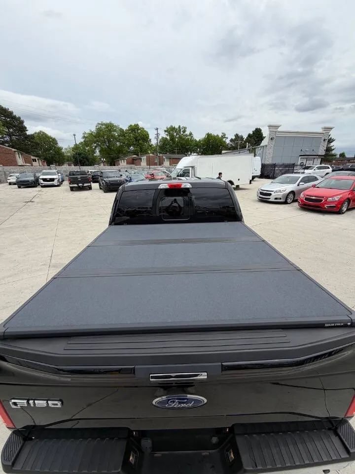 Used 2017 Ford F150 XLT w/ Equipment Group 302A Luxury AWD/4WD image 8