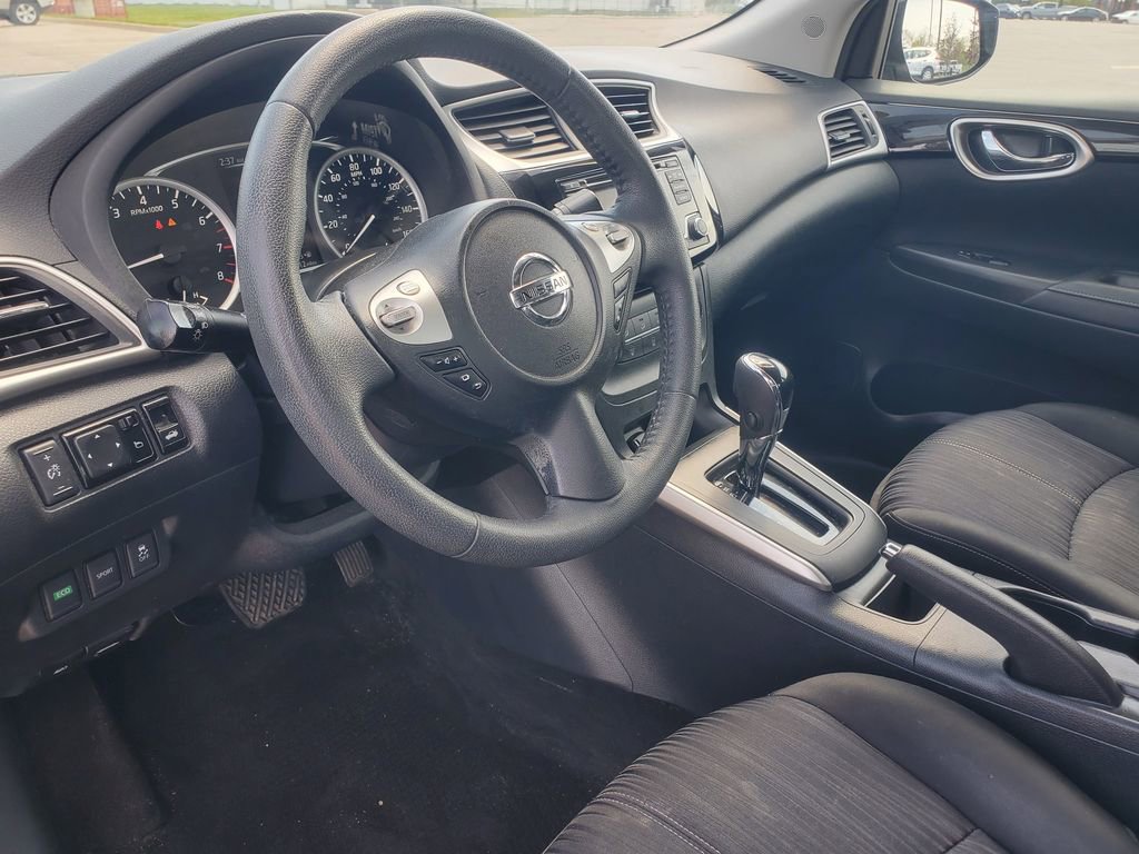 Used 2017 Nissan Sentra SV FWD image 15