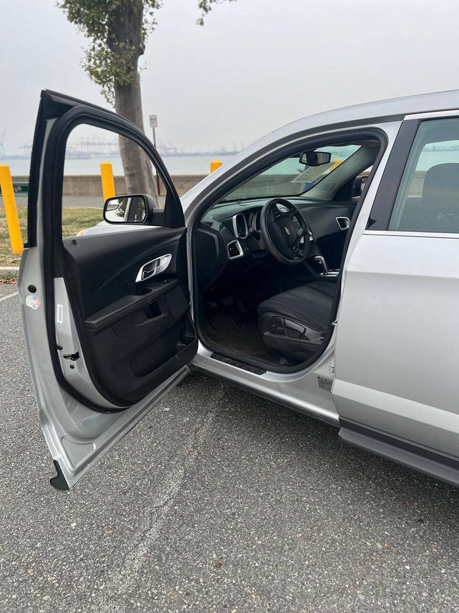 Used 2013 Chevrolet Equinox LS FWD image 11