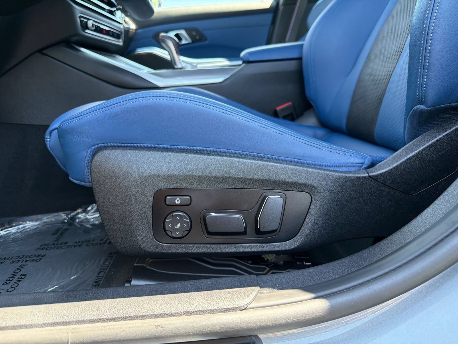 Used 2025 BMW M3 Competition w/ Executive Package AWD/4WD image 16