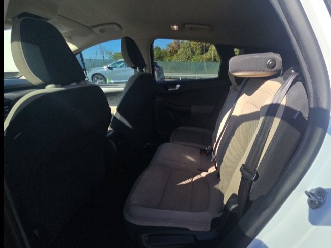 Used 2020 Ford Escape SE image 14