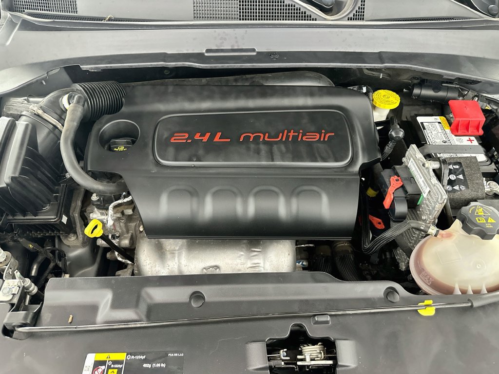 Certified 2022 Jeep Compass Limited AWD/4WD image 39