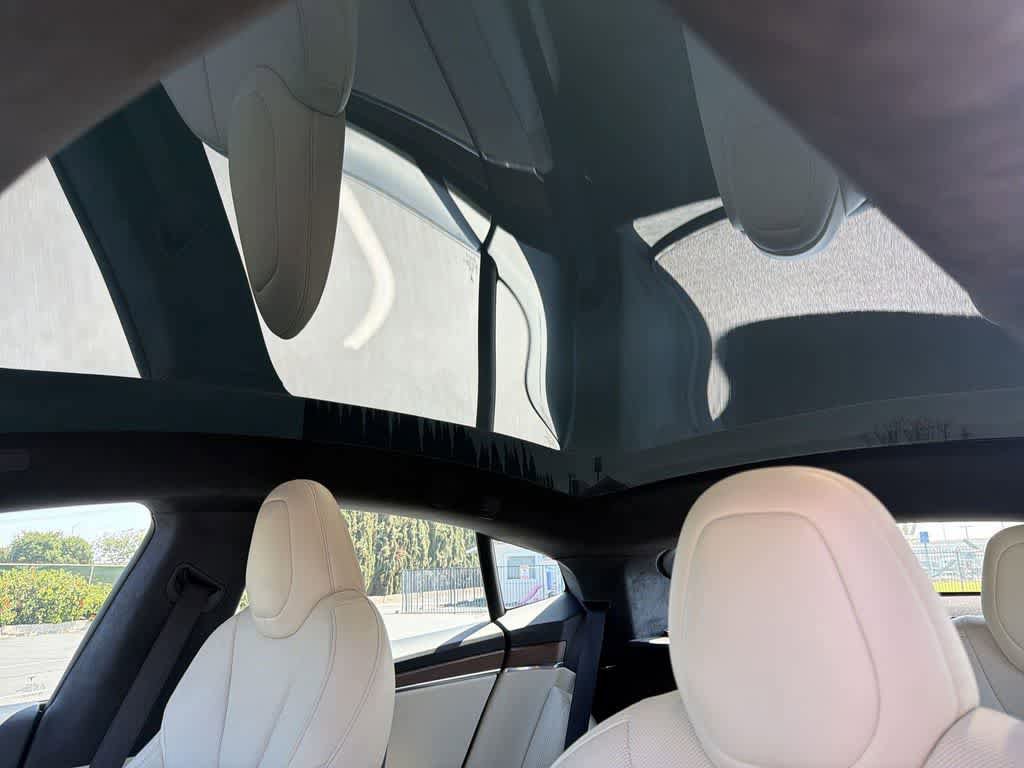 Used 2023 Tesla Model S image 11